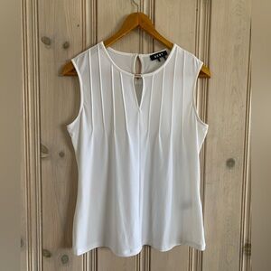 DKNY White Sleeveless Pintuck Keyhole Top